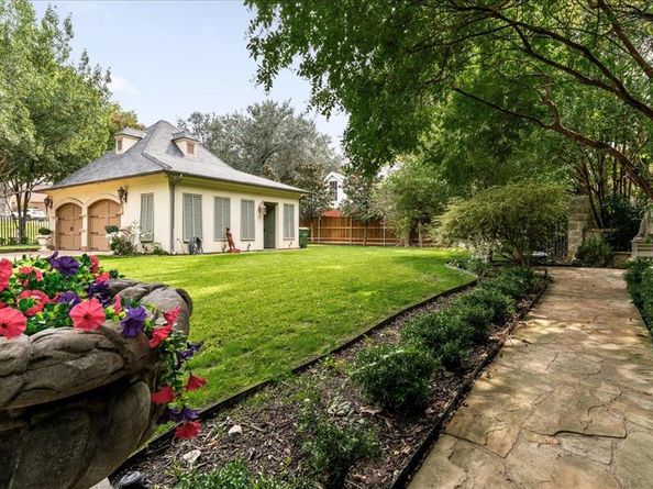 2602  Woods Lane , Garland Texas 75044