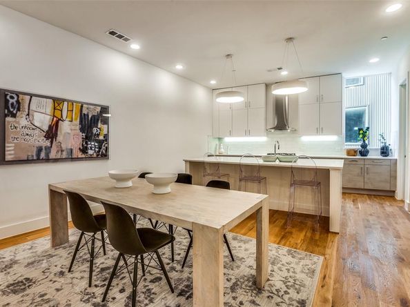 426 W 9th Street  104, Dallas Texas 75208