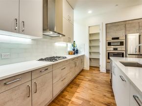 426 W 9th Street  104, Dallas Texas 75208