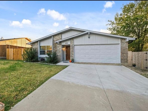 2016  Lymington Road , Carrollton Texas 75007