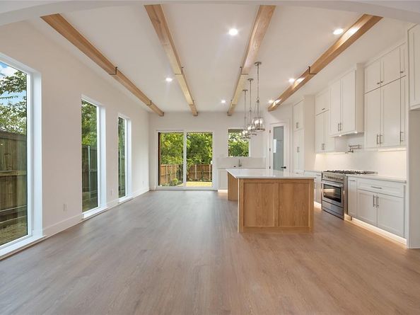 2428  Douglas Avenue , Dallas Texas 75219