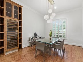 1404  Sylvan Avenue , Dallas Texas 75208