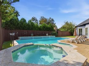 1404  Sylvan Avenue , Dallas Texas 75208