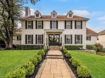 1431  Travis Circle N