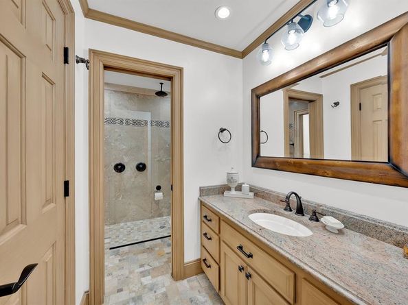 1431  Travis Circle N, Irving Texas 75038