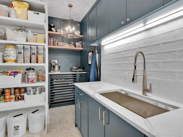 1431  Travis Circle N, Irving Texas 75038