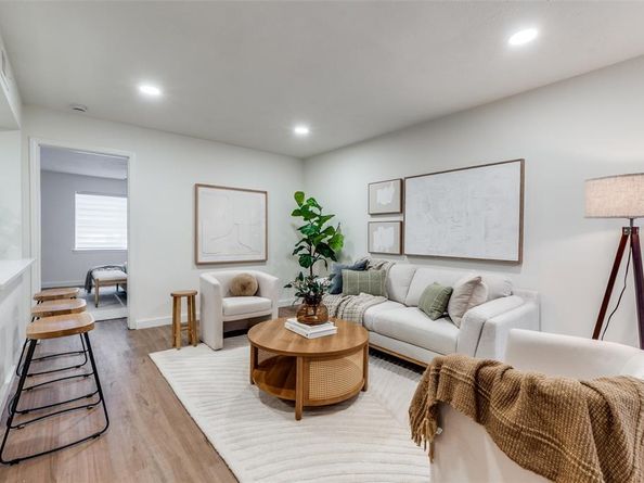 4525  Gilbert Avenue  202, Dallas Texas 75219