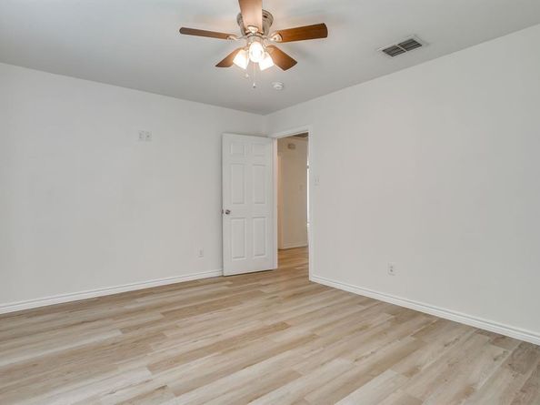 3955  Alamo Avenue , Fort Worth Texas 76107