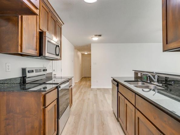 3955  Alamo Avenue , Fort Worth Texas 76107