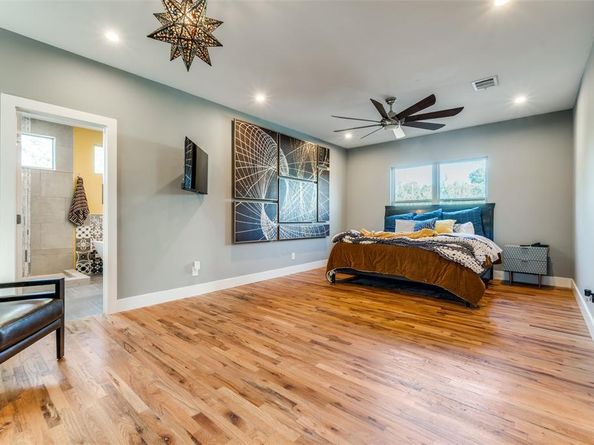 8915  Stanwood Drive , Dallas Texas 75228