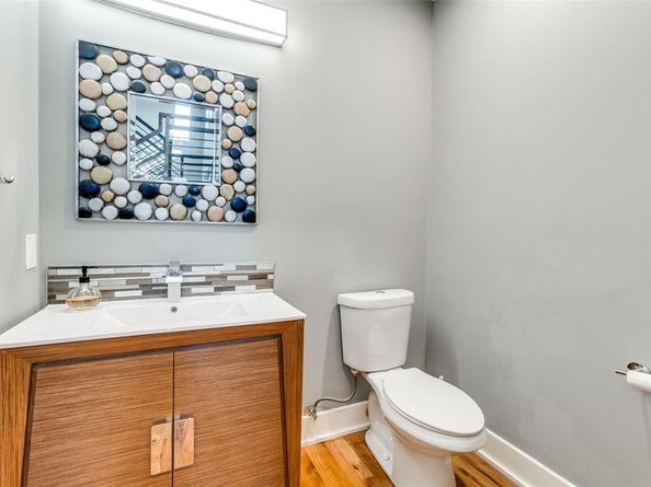 8915  Stanwood Drive , Dallas Texas 75228