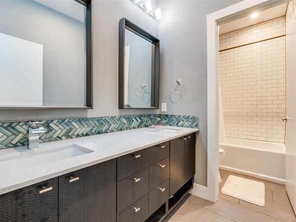 8915  Stanwood Drive , Dallas Texas 75228