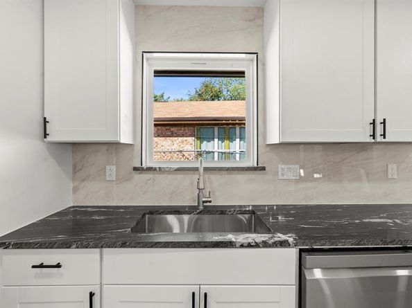 6122  Symphony Lane , Dallas Texas 75227