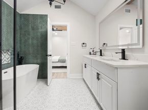 6122  Symphony Lane , Dallas Texas 75227