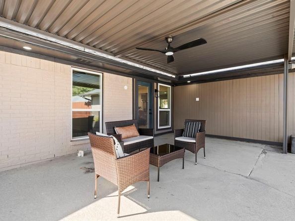 6122  Symphony Lane , Dallas Texas 75227