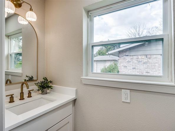 8735  Charing Cross Lane , Dallas Texas 75238