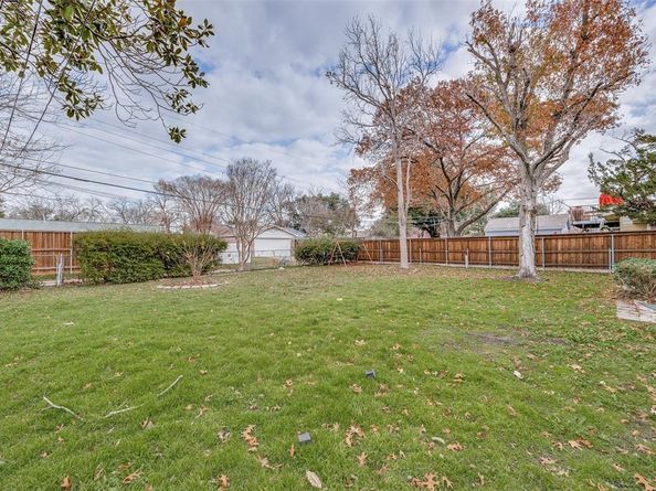 8735  Charing Cross Lane , Dallas Texas 75238