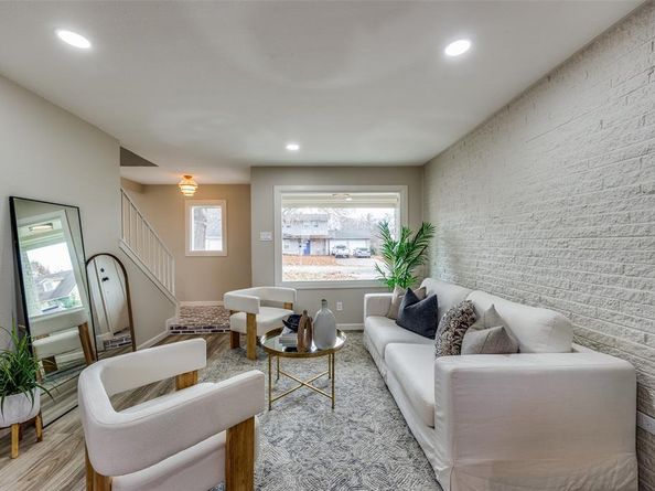 8735  Charing Cross Lane , Dallas Texas 75238