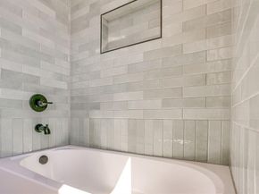 2820  Weisenberger Street  100, Fort Worth Texas 76107