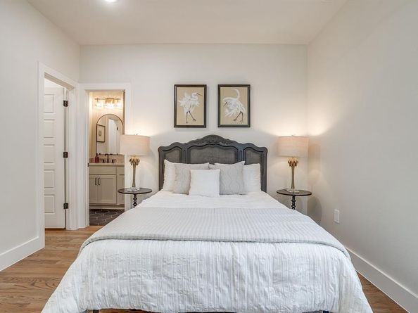 2820  Weisenberger Street  100, Fort Worth Texas 76107