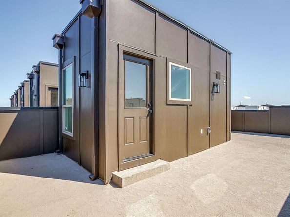 2820  Weisenberger Street  100, Fort Worth Texas 76107