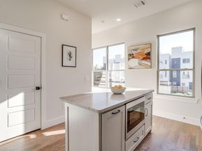 2820  Weisenberger Street  100, Fort Worth Texas 76107