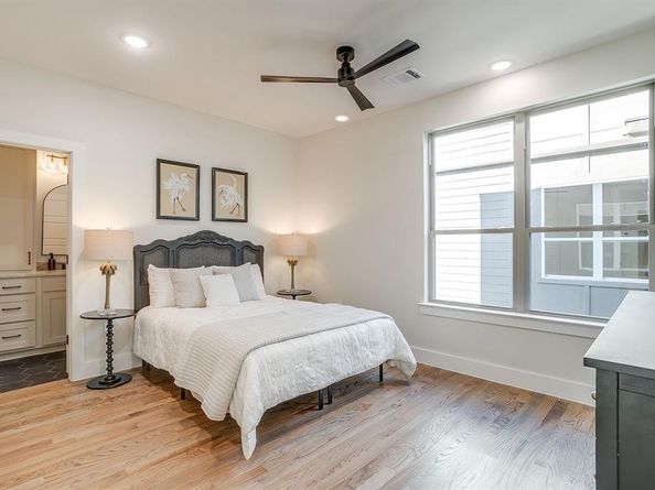 2820  Weisenberger Street  100, Fort Worth Texas 76107