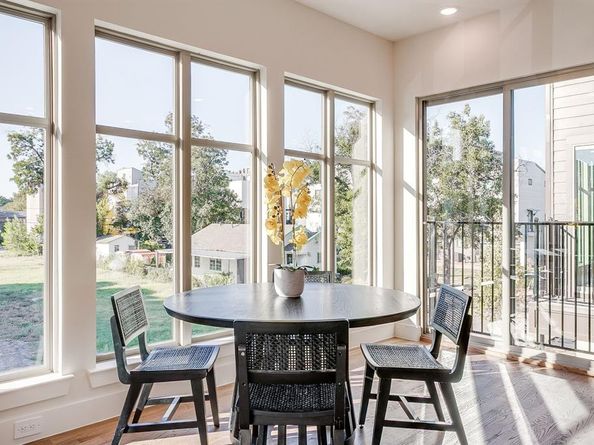 2820  Weisenberger Street  100, Fort Worth Texas 76107