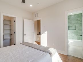 2820  Weisenberger Street  100, Fort Worth Texas 76107