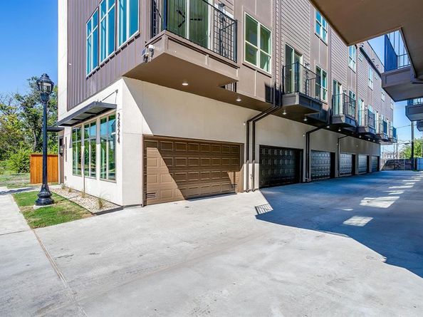 2820  Weisenberger Street  100, Fort Worth Texas 76107