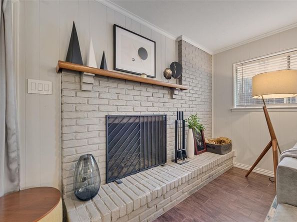 1529  Windchime Drive , Dallas Texas 75224