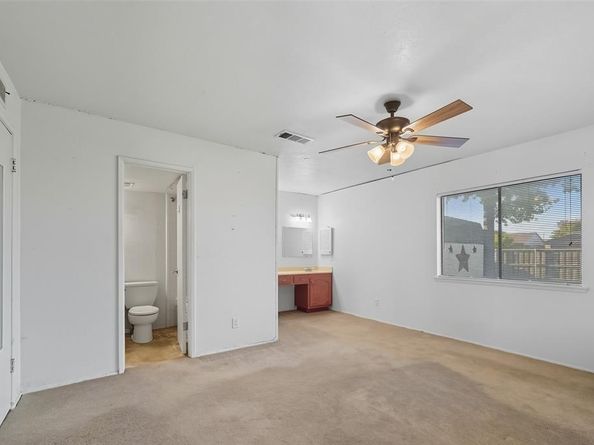 625  Camilla Lane , Garland Texas 75040