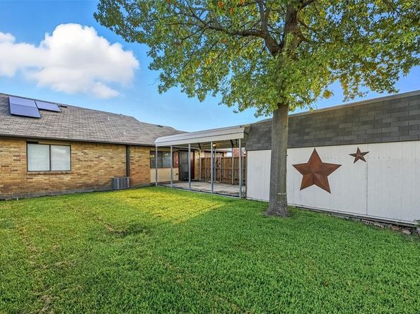 625  Camilla Lane , Garland Texas 75040