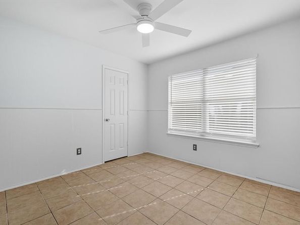 3812  Red Oak Trail , The Colony Texas 75056
