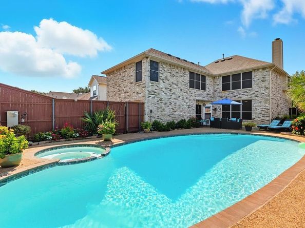 3812  Red Oak Trail , The Colony Texas 75056