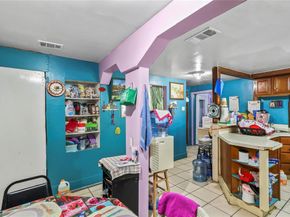 507  Sabine Street , Dallas Texas 75203