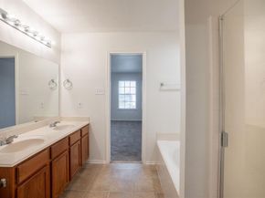 754  Mission Lane , Lancaster Texas 75146