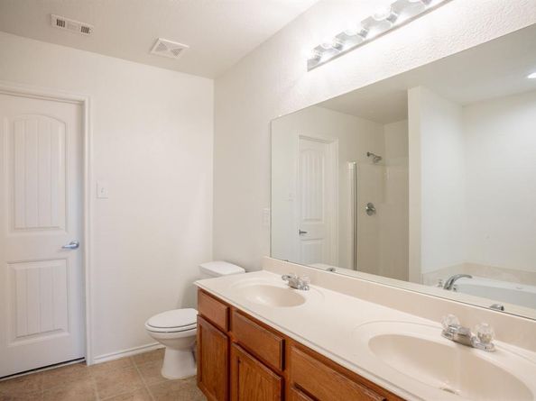 754  Mission Lane , Lancaster Texas 75146