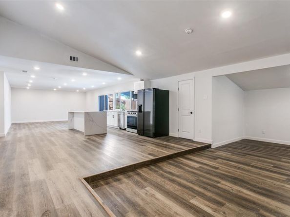 1535  Carnation Drive , Lewisville Texas 75067