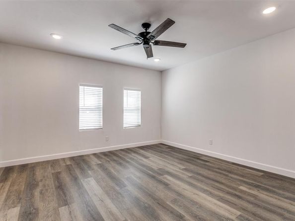 1535  Carnation Drive , Lewisville Texas 75067