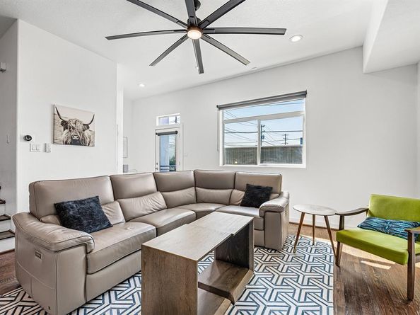 5713  La Vista Drive , Dallas Texas 75206