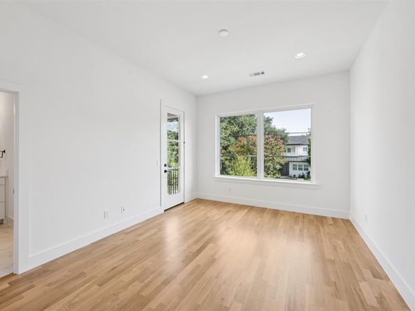 5638  Winton Street , Dallas Texas 75206