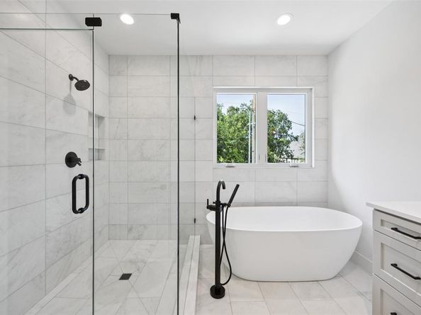 5638  Winton Street , Dallas Texas 75206