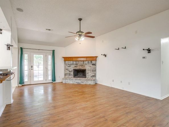 10264 W Rancho Diego Lane , Fort Worth Texas 76036