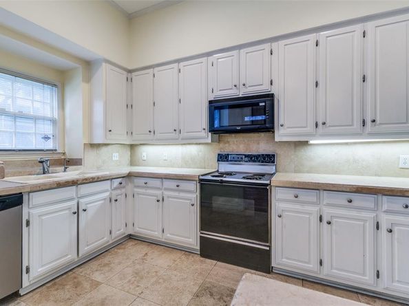 4511  Gilbert Avenue  106, Dallas Texas 75219