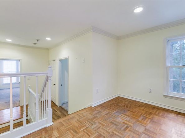 4511  Gilbert Avenue  106, Dallas Texas 75219