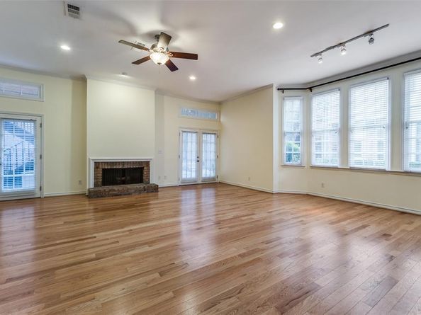 4511  Gilbert Avenue  106, Dallas Texas 75219