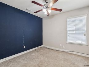 1116 E Hattie Street , Fort Worth Texas 76104