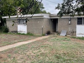 1216  Abelia Court , Fort Worth Texas 76108