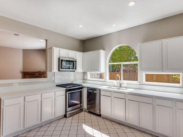 8852  Tyne Trail , Fort Worth Texas 76118